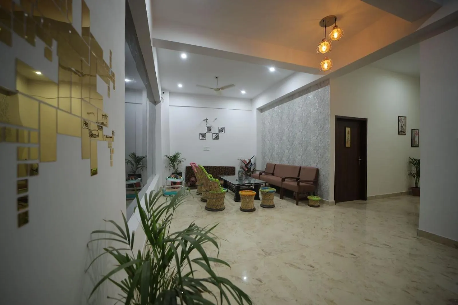 Ξενοδοχείο Saroj Villa Agra