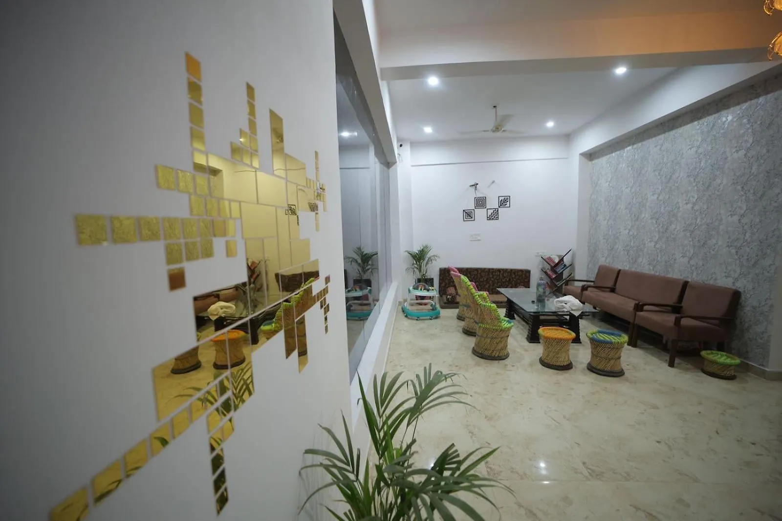 Hotel Saroj Villa Agra